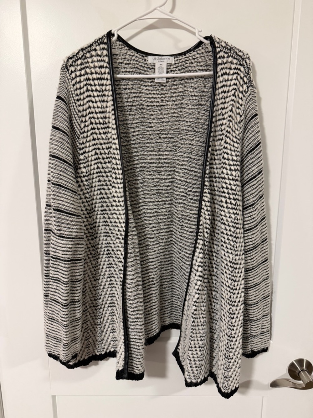 Liz Claiborne Black and White Cardigan 3x